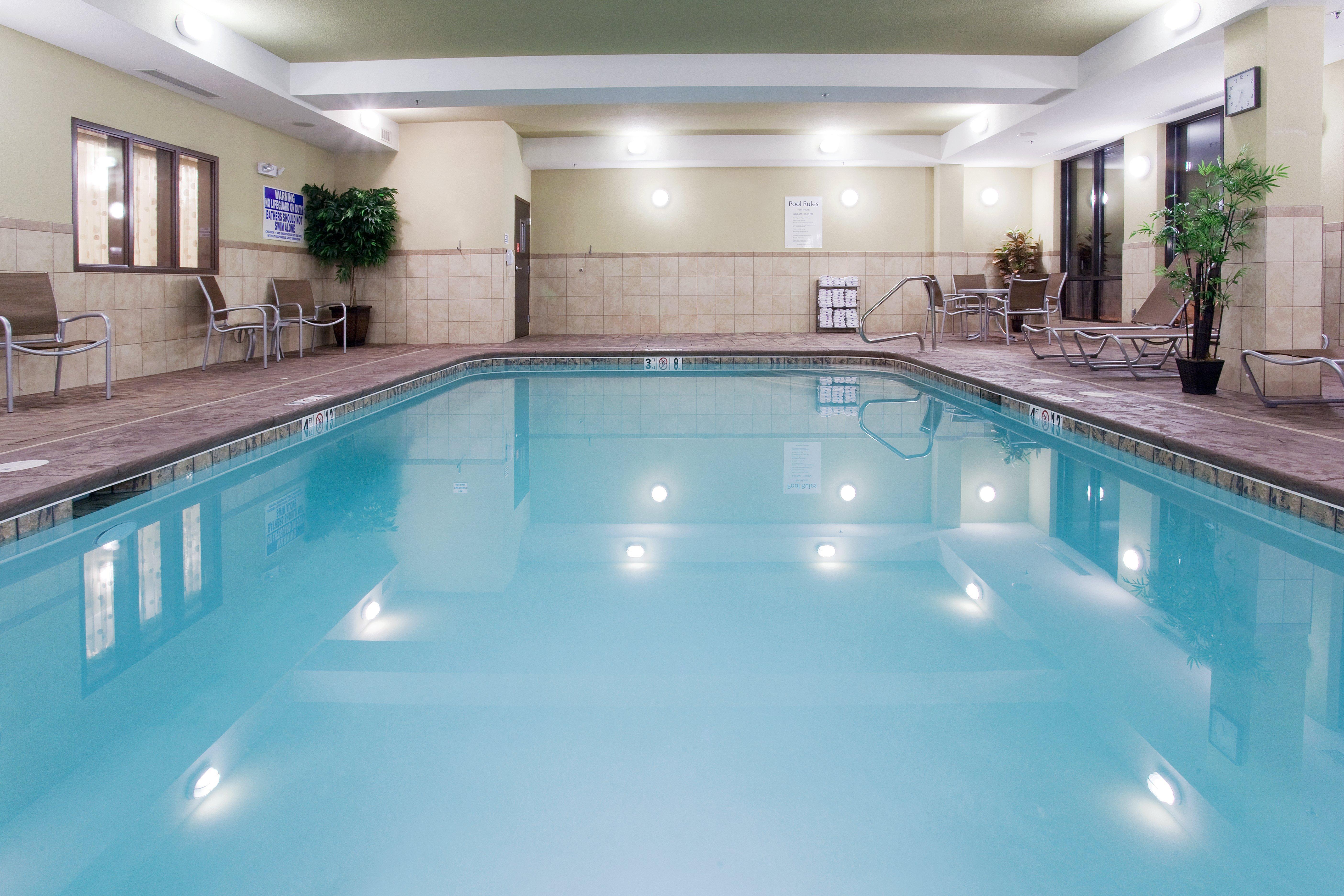 Holiday Inn Express Richfield By Ihg Exterior foto