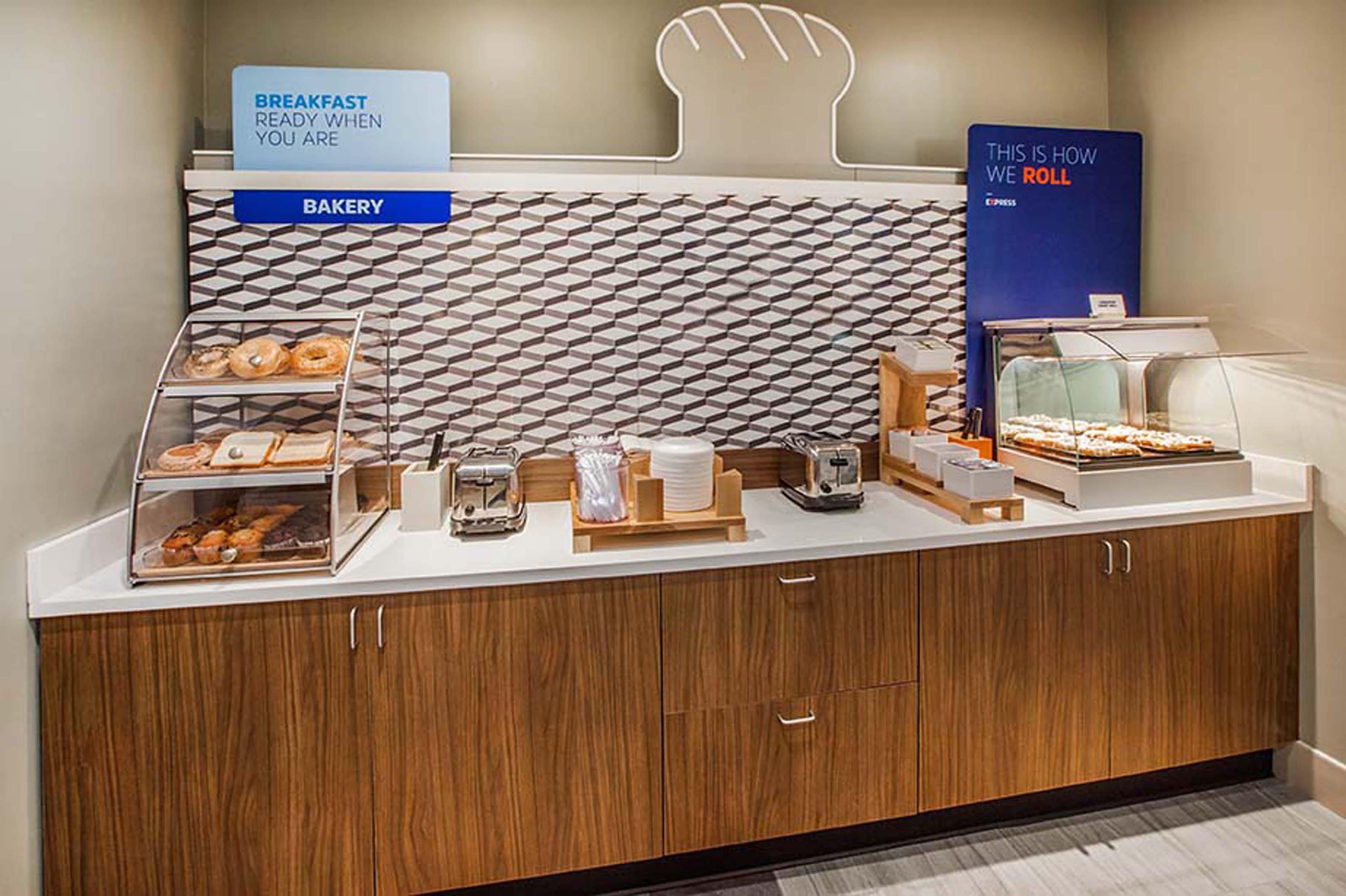 Holiday Inn Express Richfield By Ihg Exterior foto