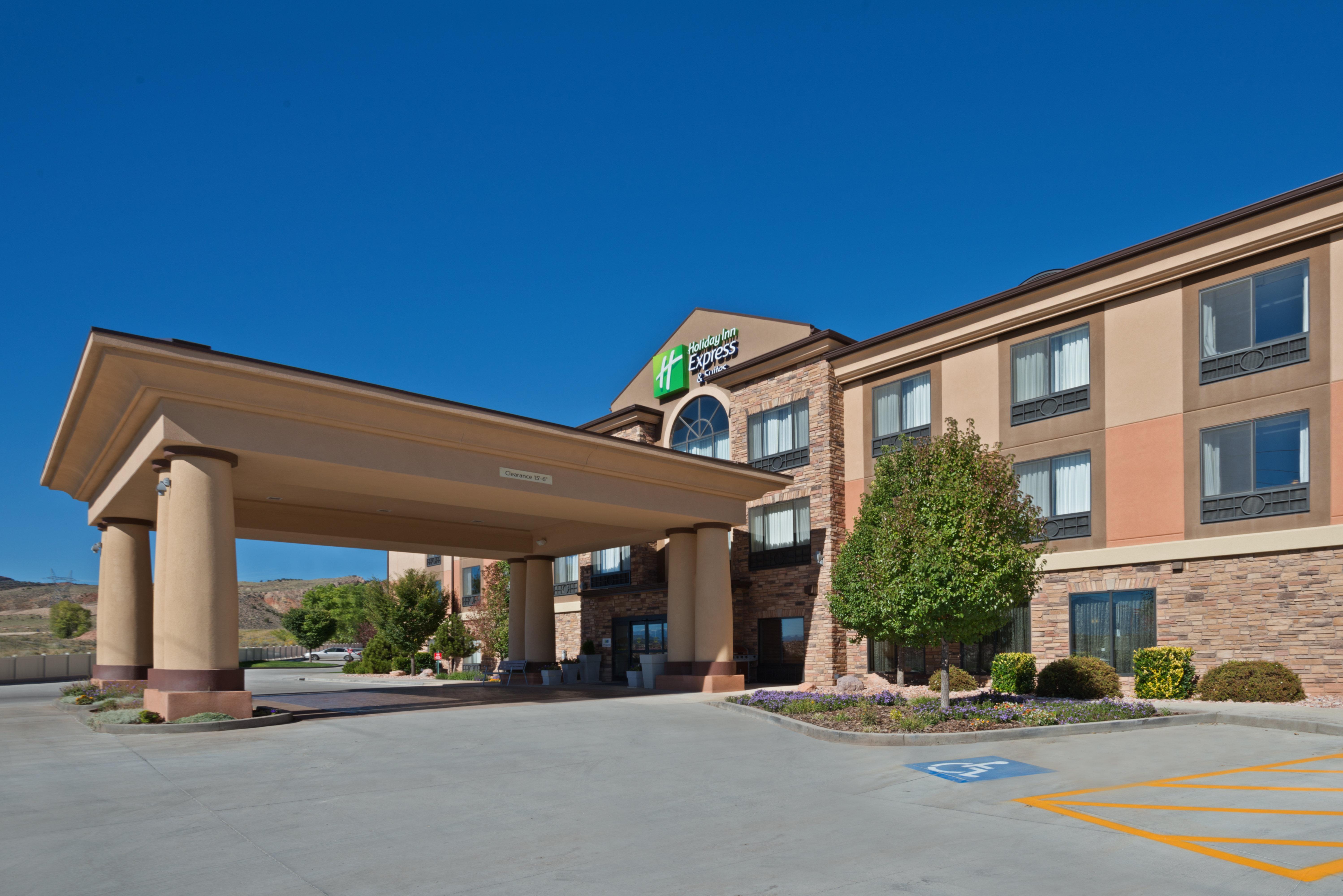 Holiday Inn Express Richfield By Ihg Exterior foto