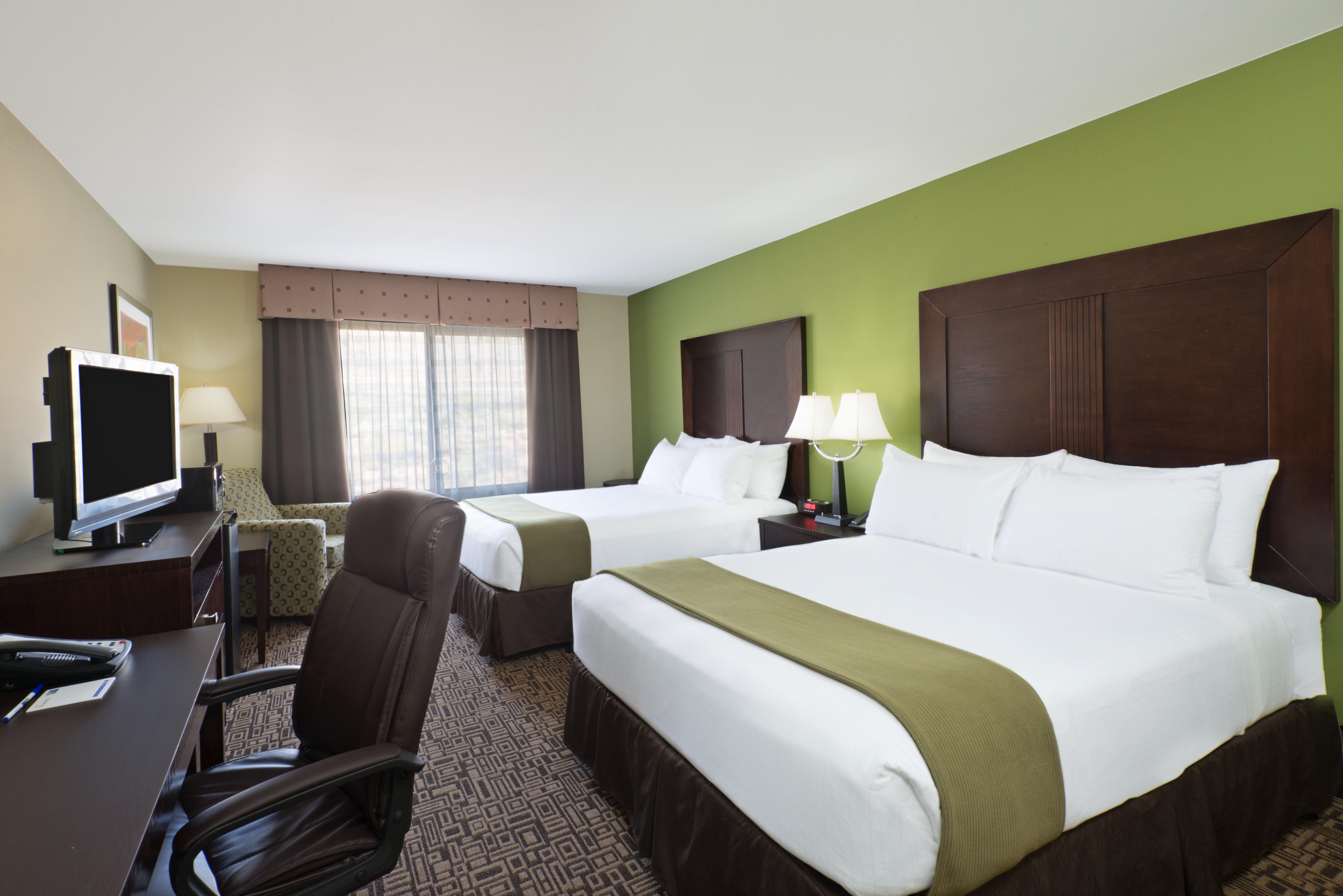 Holiday Inn Express Richfield By Ihg Exterior foto